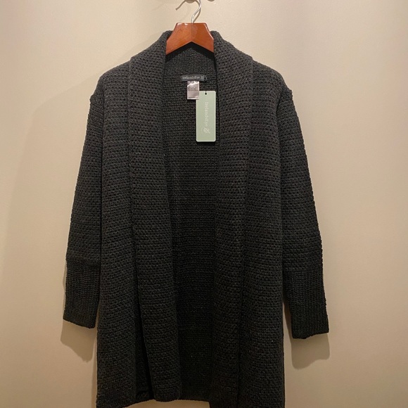 Irelands Eye: Kilcoole Textured Coatigan Cardigan Sweater in Graphite - Picture 4 of 5